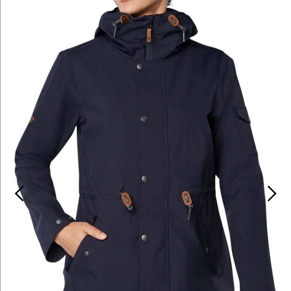 Dakine Paulina jacket NWT